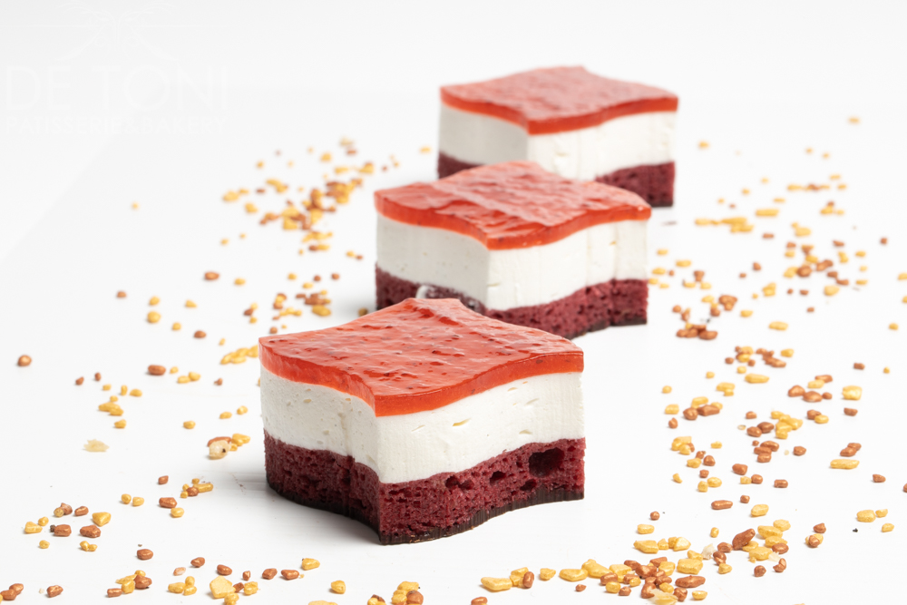 STRAWBERRY SLICE VEGAN, 47x47 WAVE, Frozen, Box 48/1 [HAL]