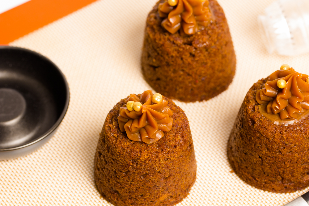 STICKY DATE PUDDING, Box of 6 [HAL]